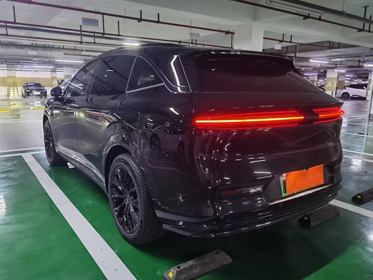 极氪 极氪7X  2025款 100kWh 长续航后驱智驾版图片