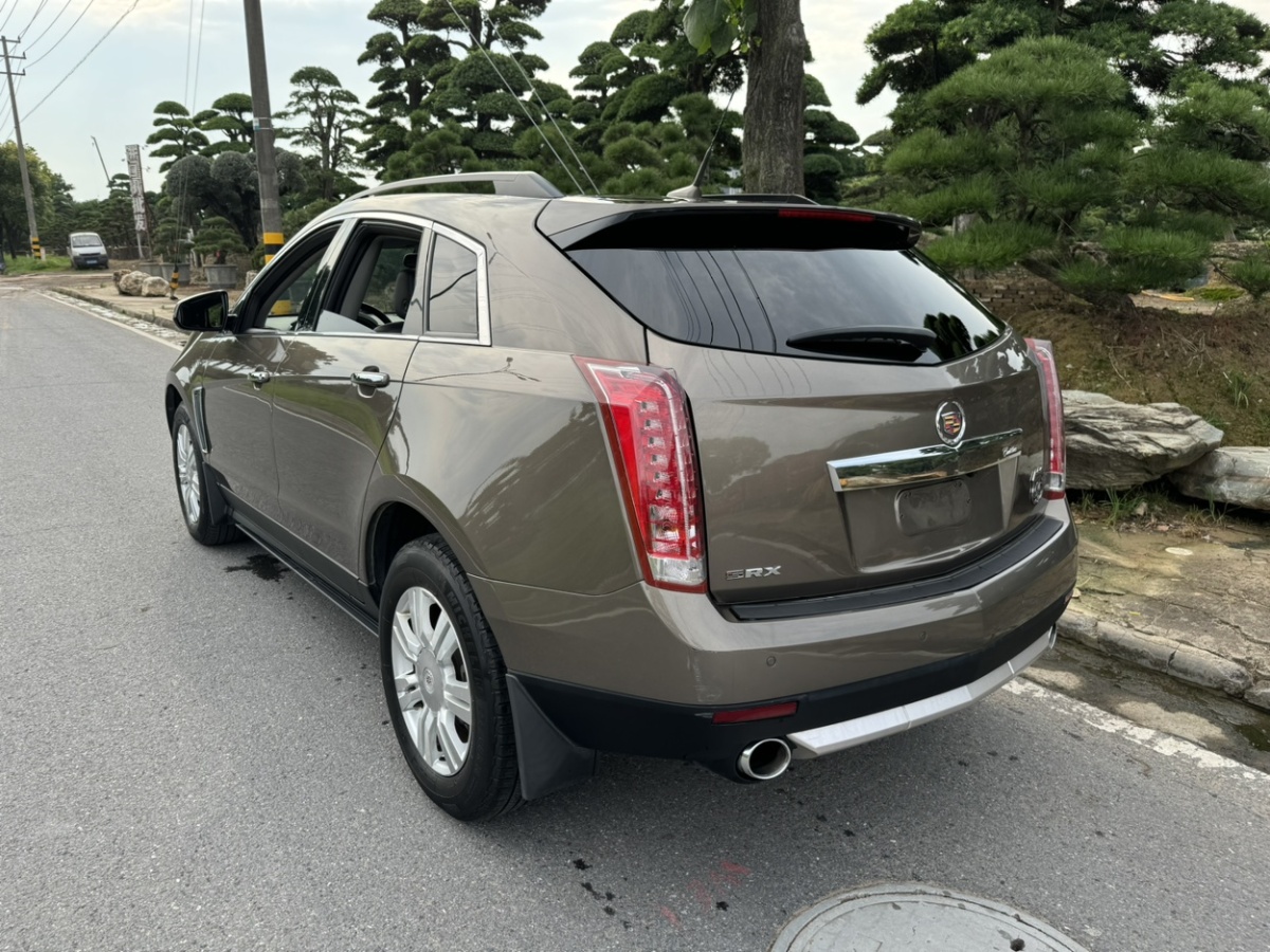 凱迪拉克 SRX  2015款 3.0L 精英型圖片