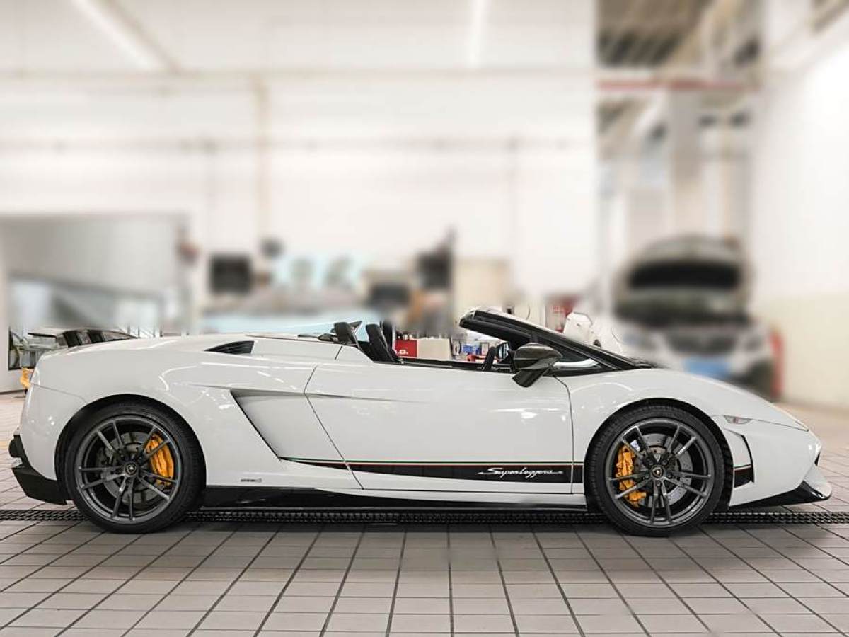 2013年7月蘭博基尼 Gallardo  2011款 LP 570-4 Spyder Performante