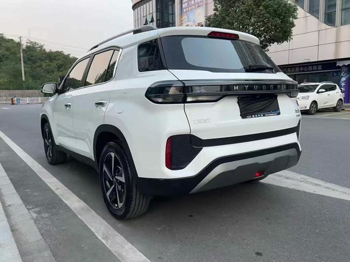 現(xiàn)代 ix35  2021款 2.0L 自動兩驅(qū)領(lǐng)先版GLS圖片