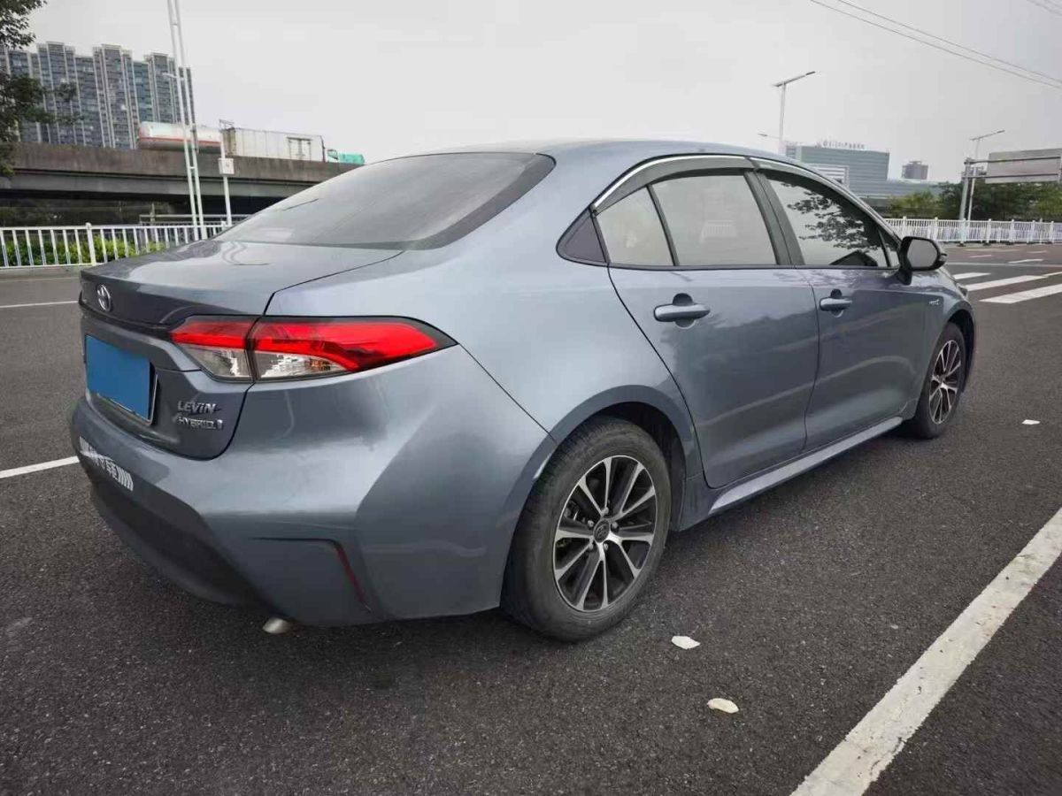 豐田 雷凌  2023款 智能電混雙擎 1.8L 領(lǐng)先版圖片