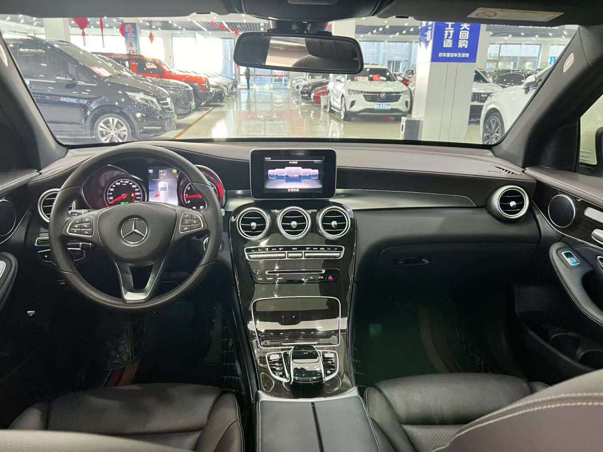 奔馳 奔馳GLC  2019款 GLC 260 4MATIC 動(dòng)感型圖片