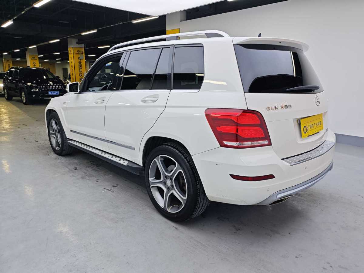 2015年9月奔馳 奔馳GLK級  2015款 GLK 300 4MATIC 時尚型 極致版