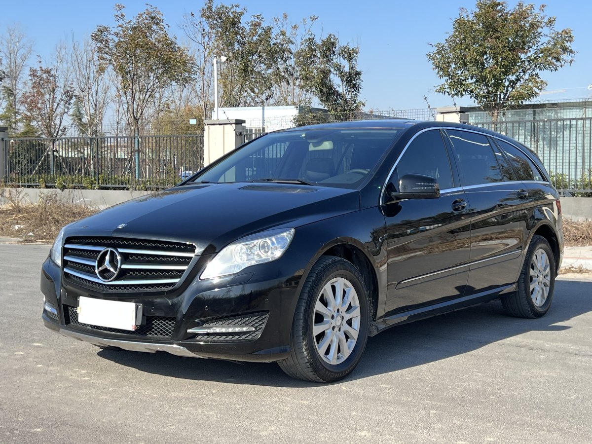 奔馳 奔馳R級  2014款 R 320 4MATIC 商務(wù)型圖片