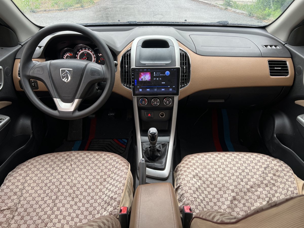 寶駿 630  2013款 1.5L 手動舒適型圖片