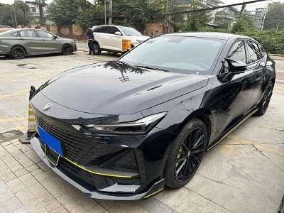 2022年1月 長(zhǎng)安 長(zhǎng)安UNI-V 1.5T 卓越型圖片