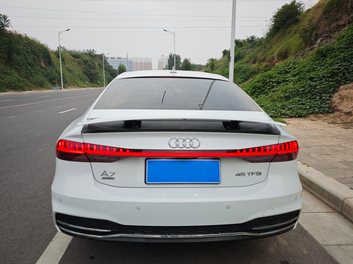 2024年8月奧迪 奧迪A7  2024款 45 TFSI 臻選型