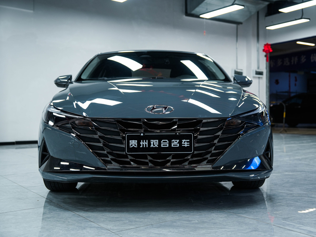 2022年9月現(xiàn)代 伊蘭特  2022款 1.5L CVT LUX尊貴版