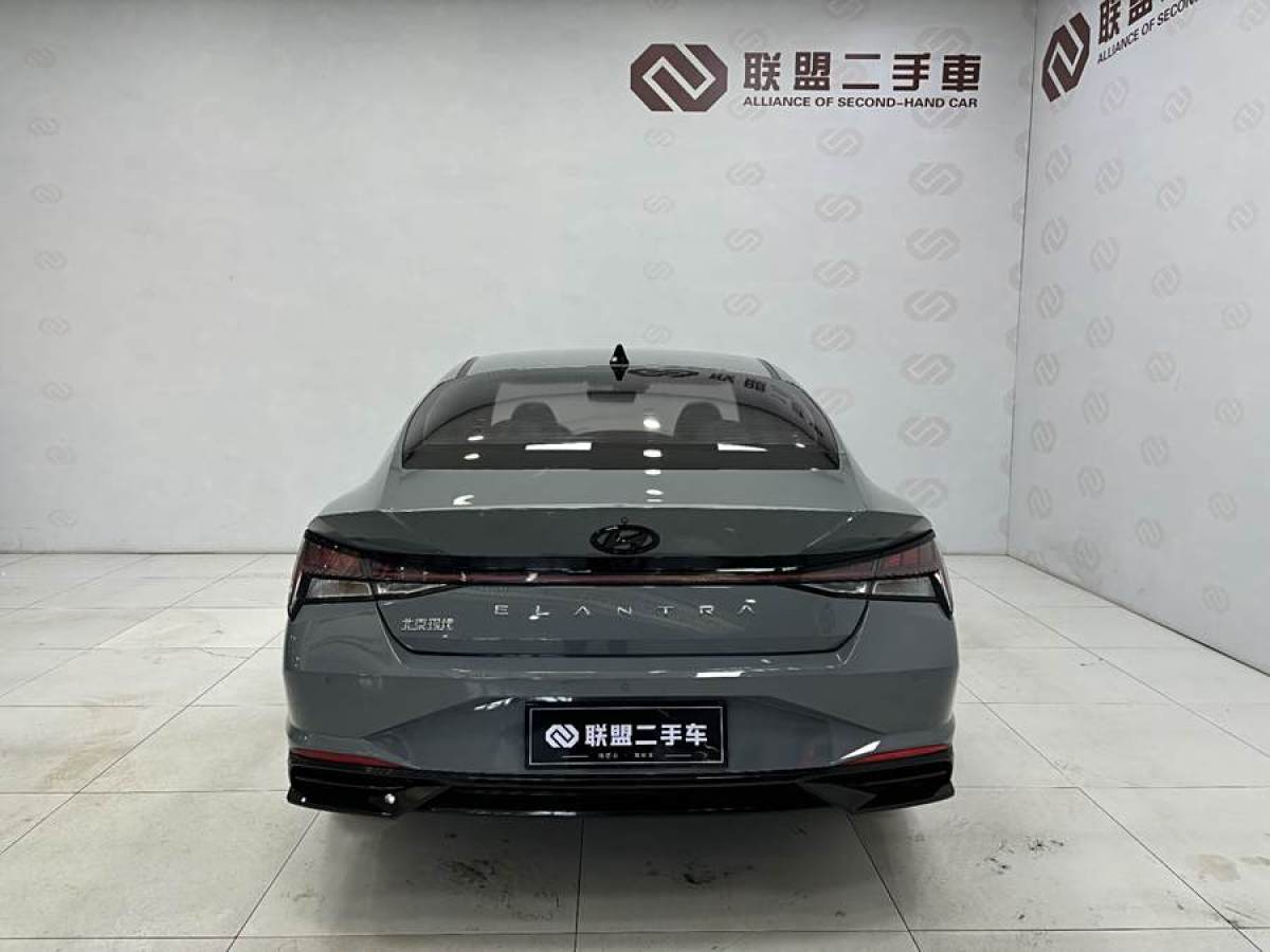 現(xiàn)代 伊蘭特  2021款 1.5L LUX尊貴版圖片