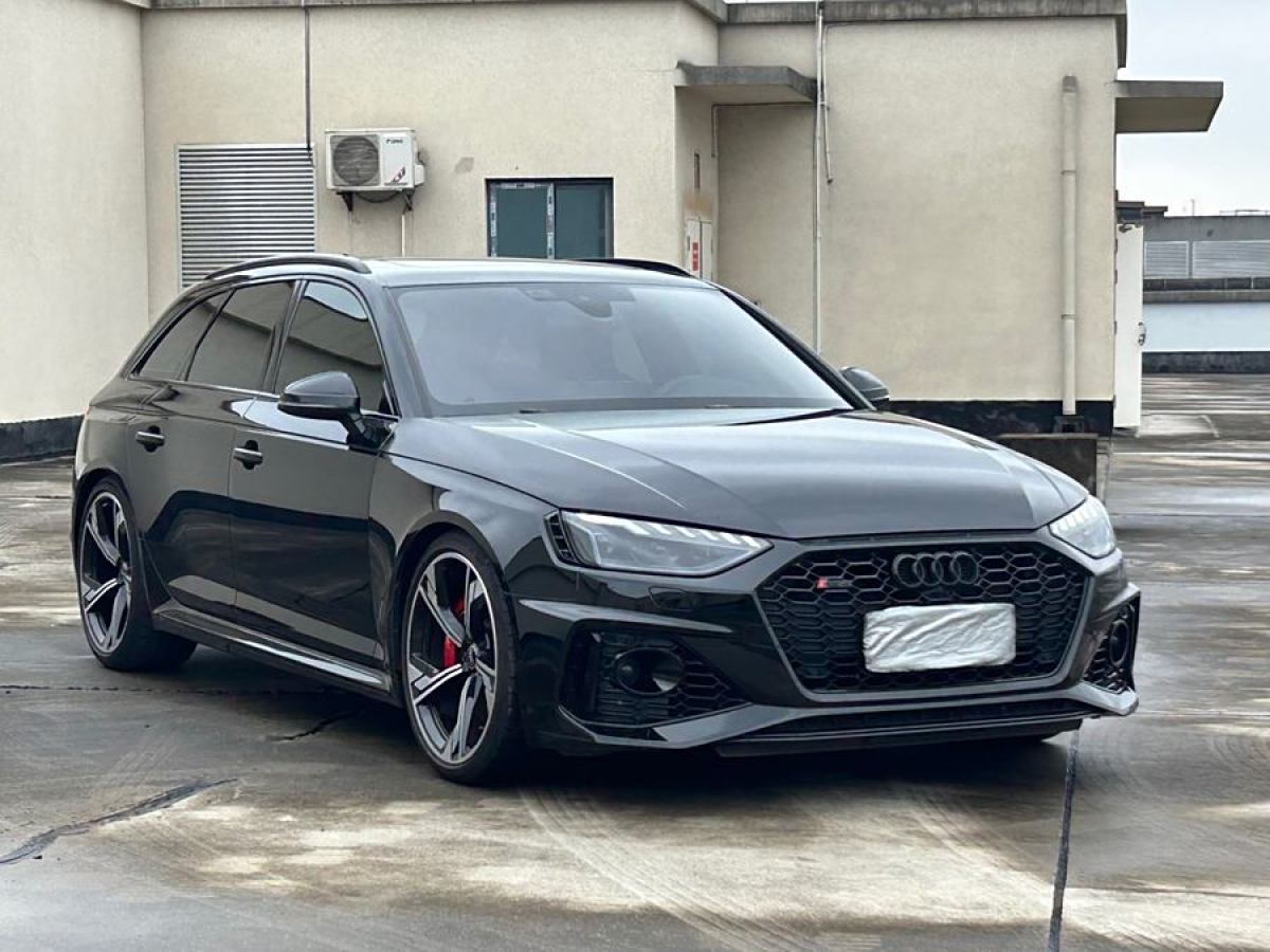 2023年4月奧迪 奧迪RS 4  2023款 RS4 Avant 黑曜版