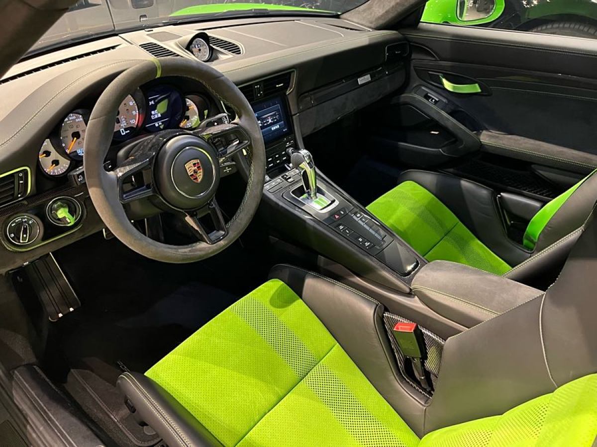 2019年2月保時(shí)捷 911  2018款 GT3 RS 4.0L