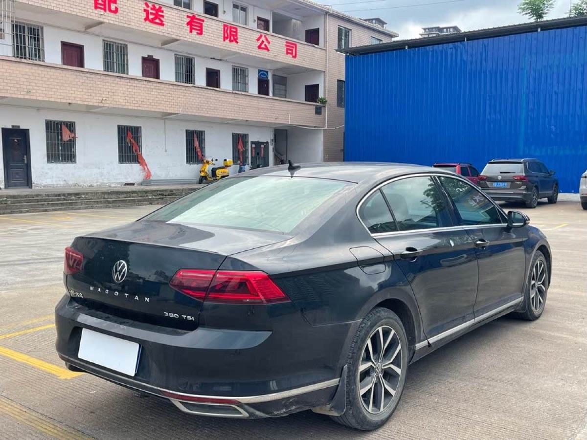 大眾 邁騰  2020款 330TSI DSG 領(lǐng)先型圖片