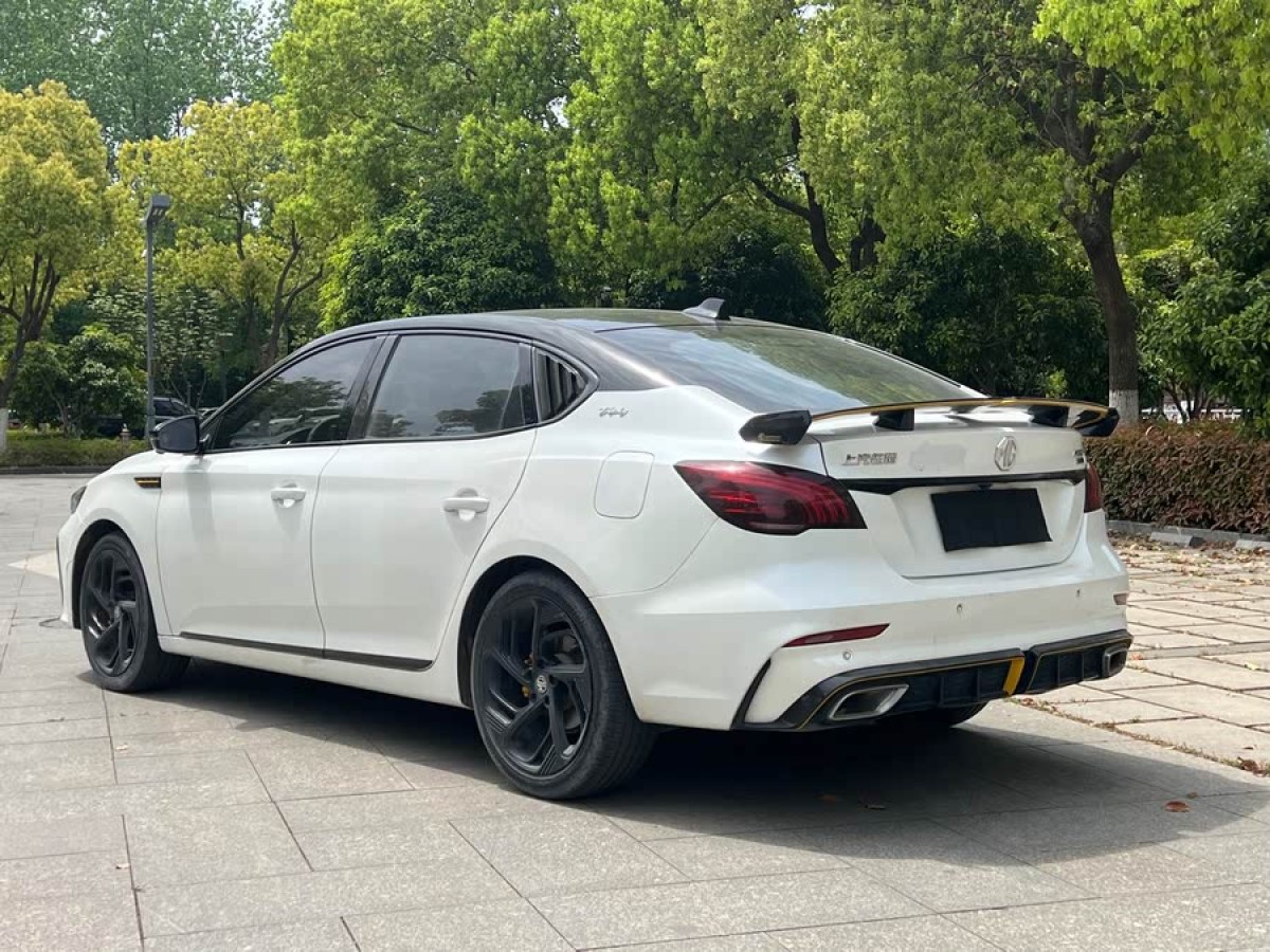 名爵 名爵6  2021款 Pro 1.5T 自動(dòng)領(lǐng)潮豪華版圖片