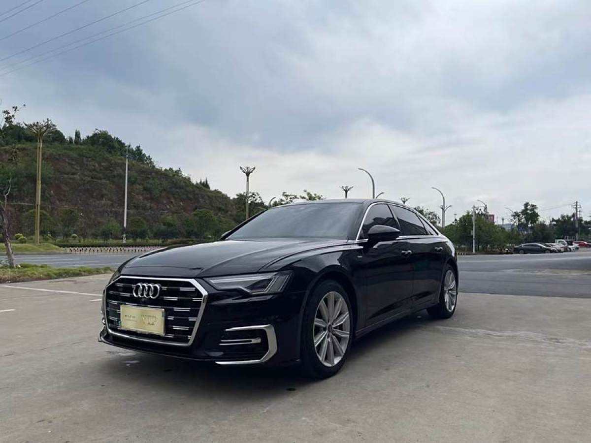 奧迪 奧迪A6L  2023款 改款 45 TFSI 臻選動(dòng)感型圖片