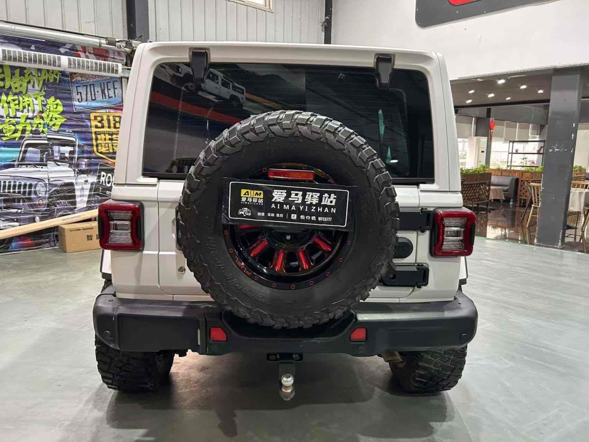 Jeep 牧馬人  2019款 2.0T Sahara 四門版 國(guó)VI圖片