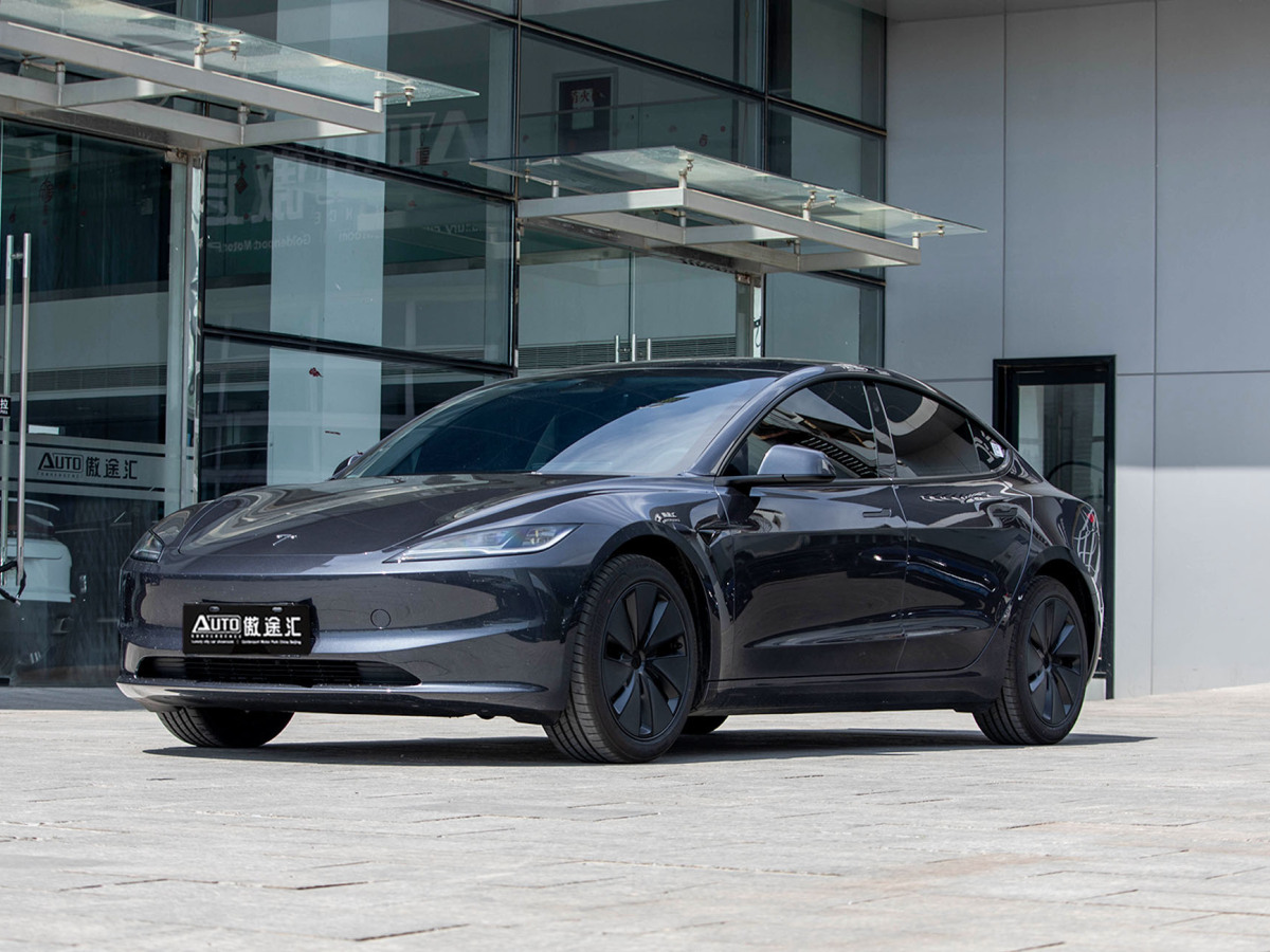 特斯拉 Model 3  2025款 后輪驅(qū)動(dòng)版圖片