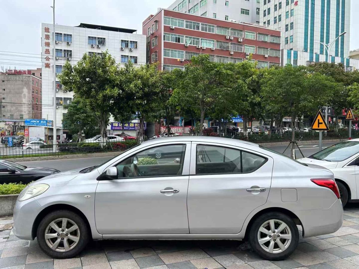 日產(chǎn) 陽光  2014款 1.5XE CVT精英版圖片