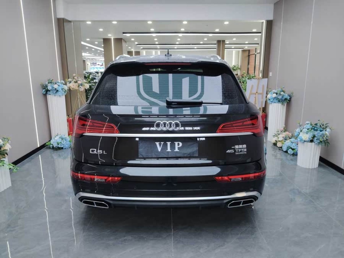 奧迪 奧迪Q5L  2022款 改款 40T 豪華動感型圖片