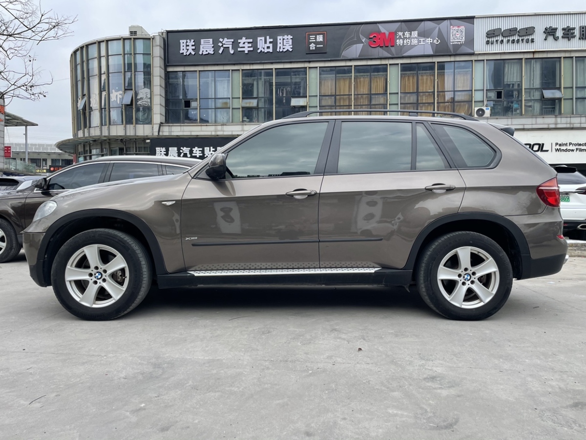 寶馬 寶馬X5  2013款 xDrive35i 領(lǐng)先型圖片