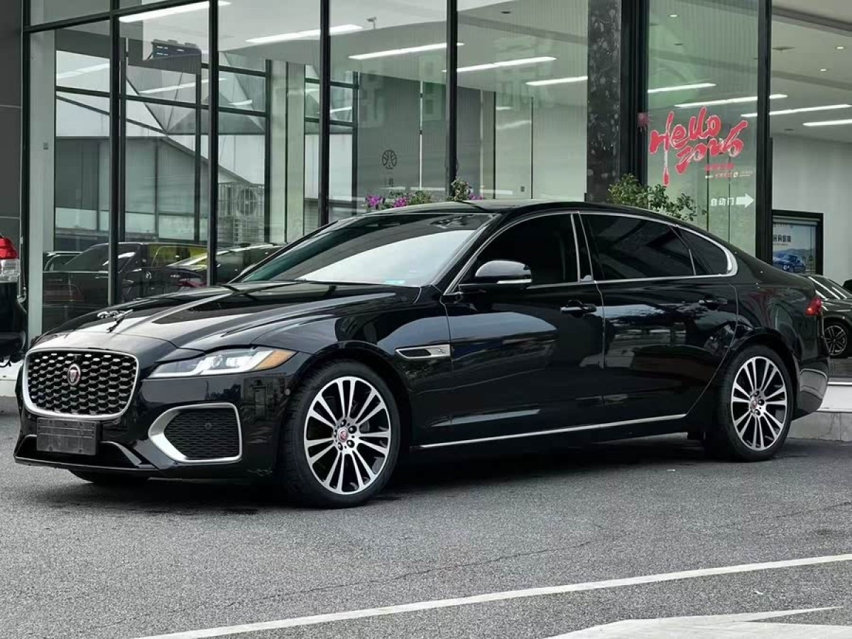 捷豹 XFL  2023款 XFL 2.0T P250 兩驅(qū)尊享豪華版圖片