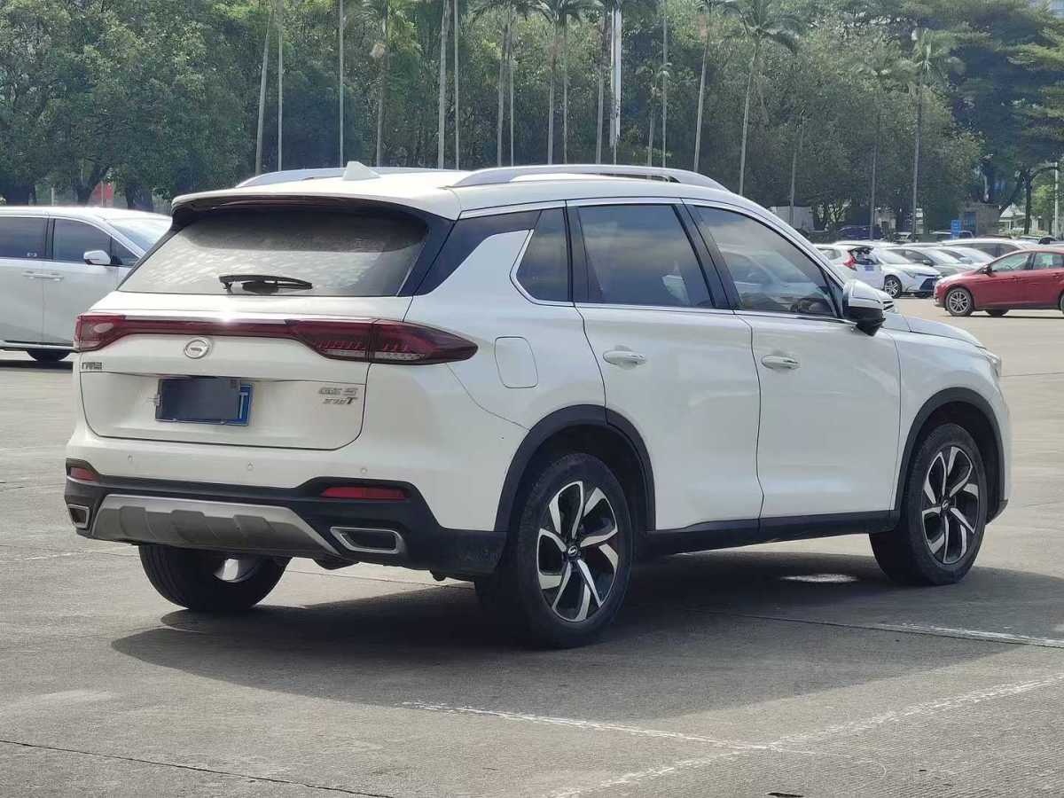 廣汽傳祺 GS5  2019款 270T 自動(dòng)豪華版圖片