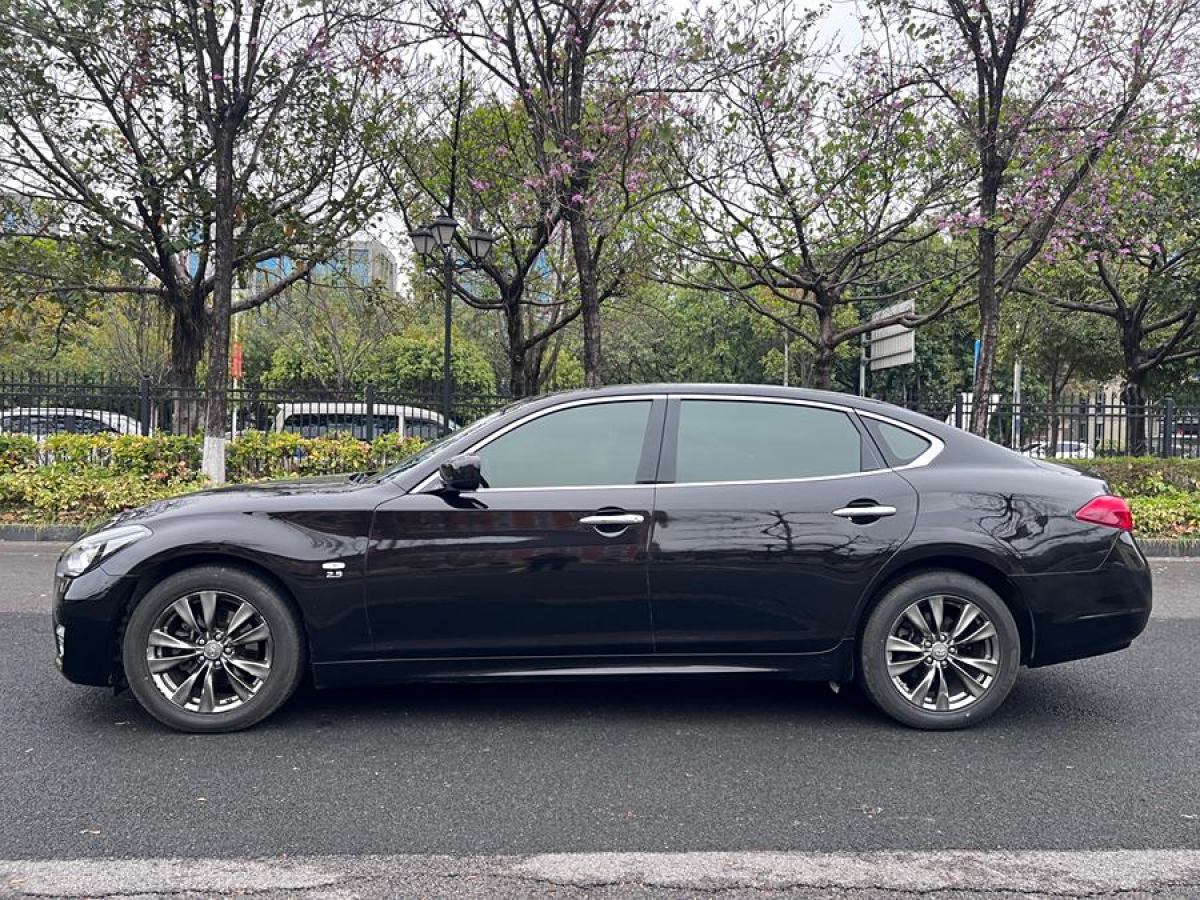 英菲尼迪 Q70  2013款 Q70L 2.5L 豪華版圖片