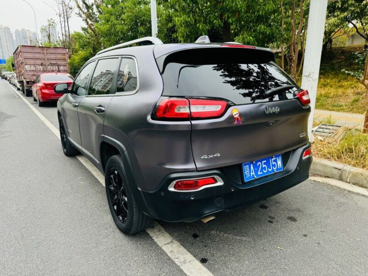 Jeep 自由光  2014款 2.4L 精銳版圖片