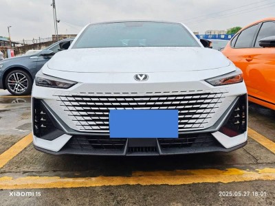 2023年2月 長(zhǎng)安 長(zhǎng)安UNI-V 1.5T 尊貴型圖片