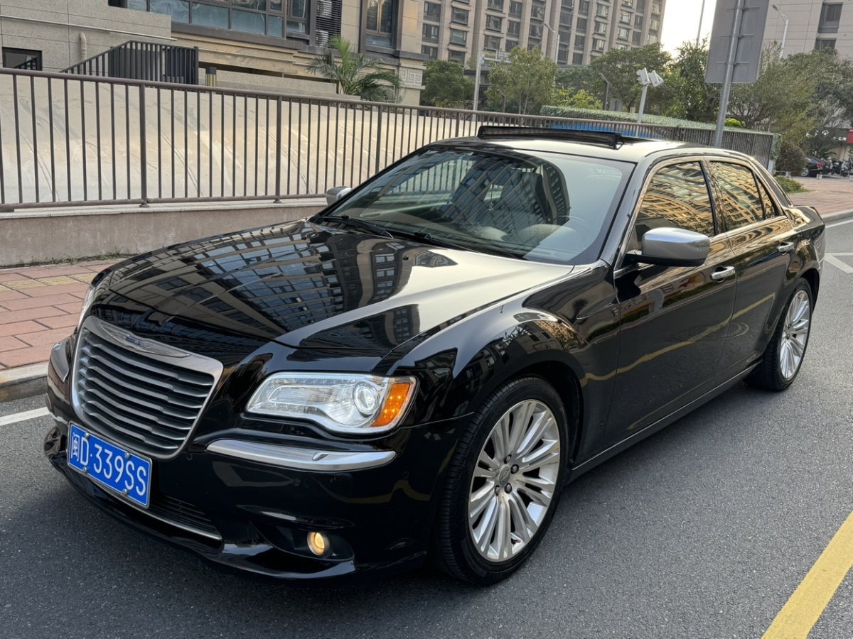 克萊斯勒 300C  2013款 3.6L 尊崇版圖片