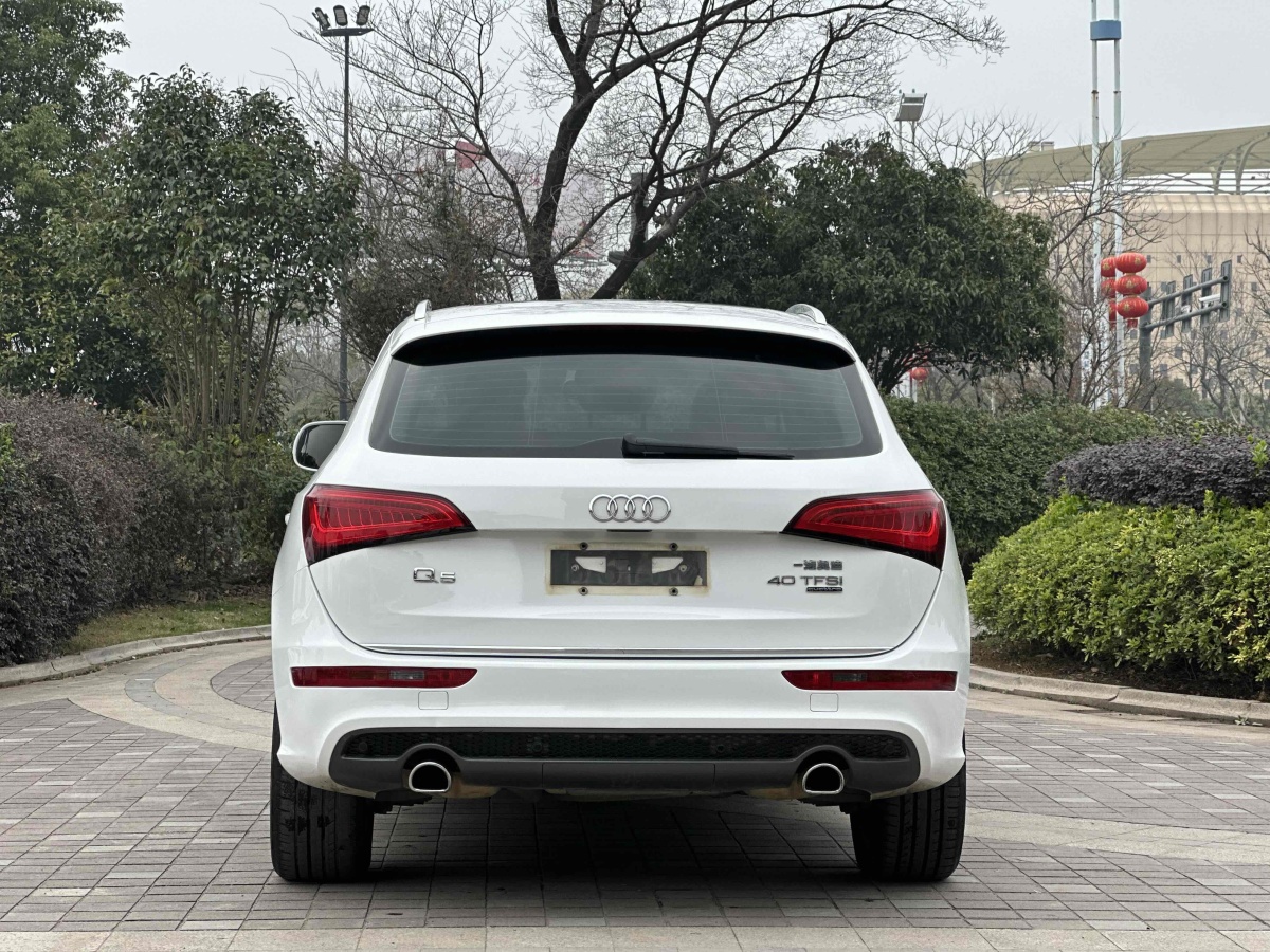 奧迪 奧迪Q5  2018款 典藏版 40 TFSI 進(jìn)取型圖片