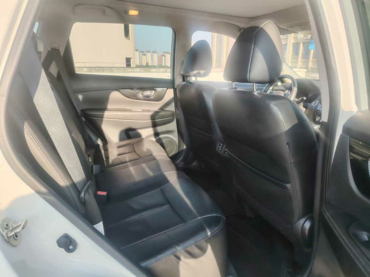 日產(chǎn) 奇駿  2019款 2.0L CVT舒適版 2WD圖片