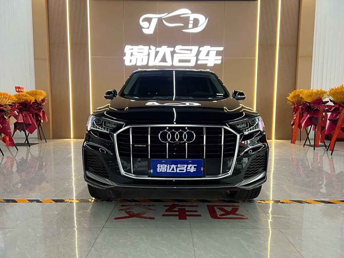 奥迪 奥迪Q7  2023款 55 TFSI quattro S line运动型图片