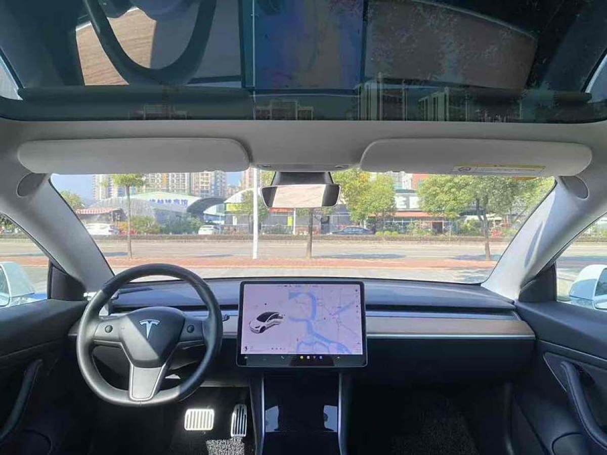 特斯拉 Model 3  2019款 標準續(xù)航后驅升級版圖片