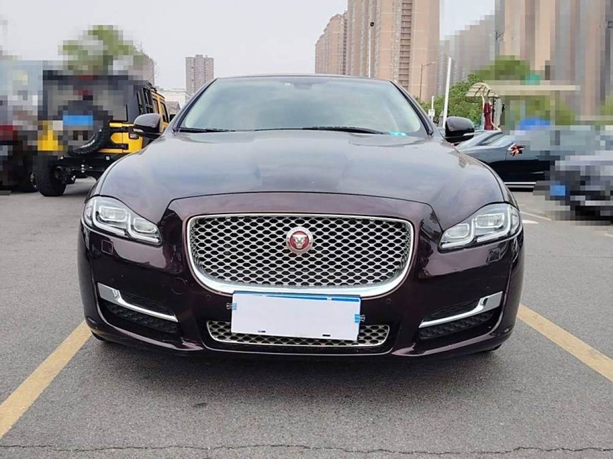 捷豹 XJ  2016款 XJL 2.0T 兩驅(qū)典雅商務(wù)版圖片