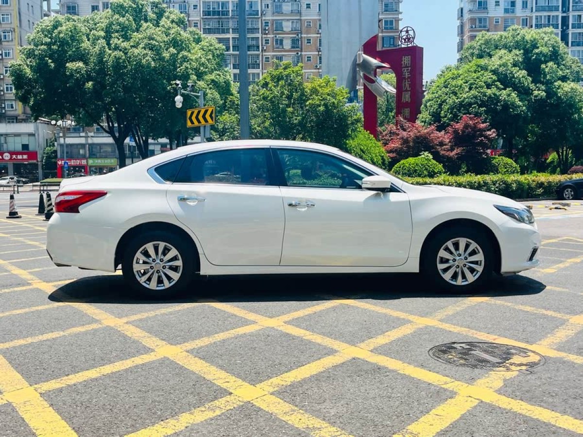 日產(chǎn) 天籟  2018款 2.0L XL 智進版圖片