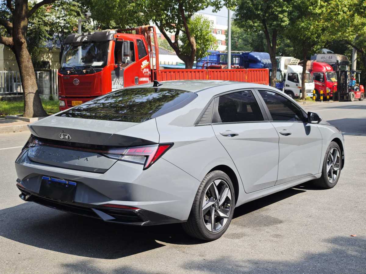 現(xiàn)代 伊蘭特  2021款 1.5L LUX尊貴版圖片