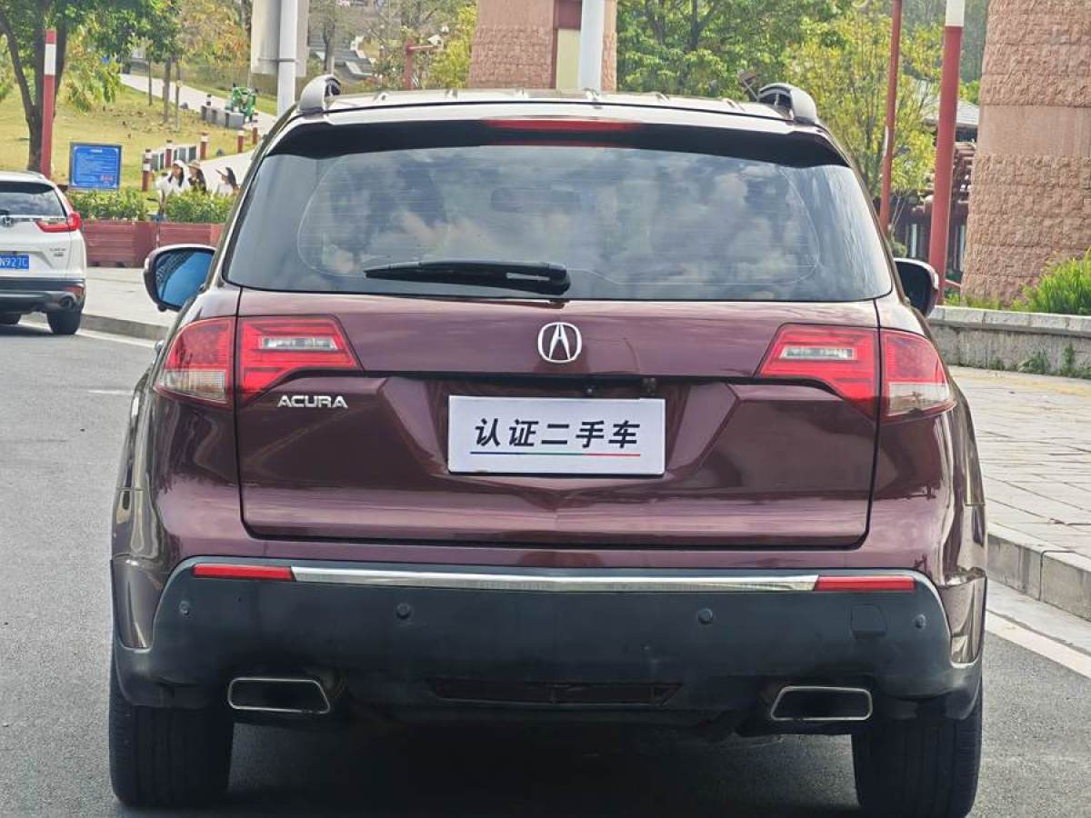 謳歌 MDX  2011款 3.7 標(biāo)準(zhǔn)尊享運動版圖片