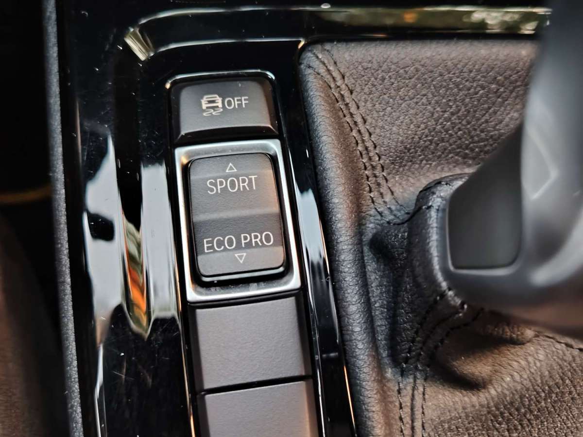 宝马 宝马X2  2018款 sDrive25i 领先型M越野套装图片