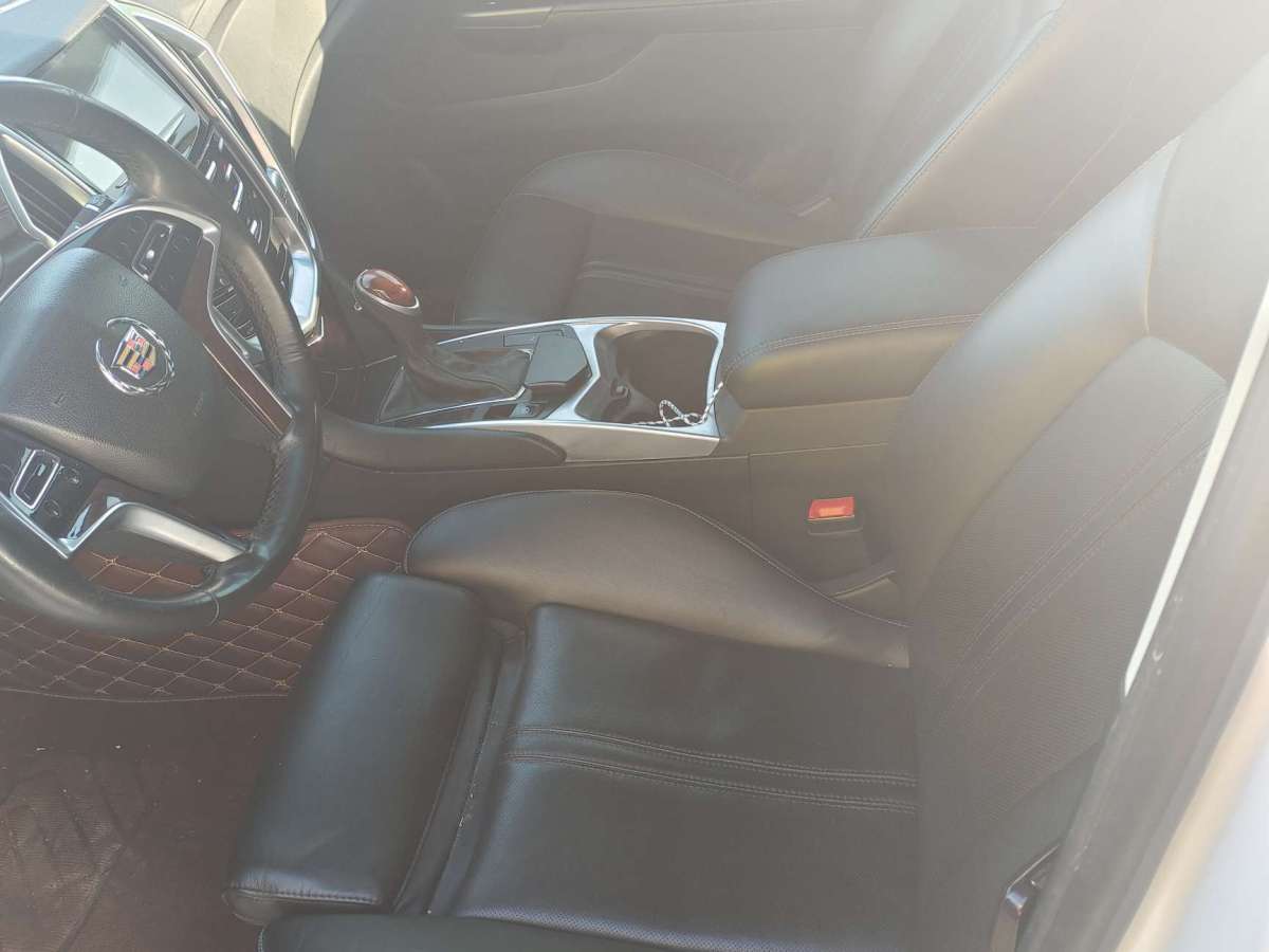 凯迪拉克 SRX  2014款 3.0L 旗舰型图片