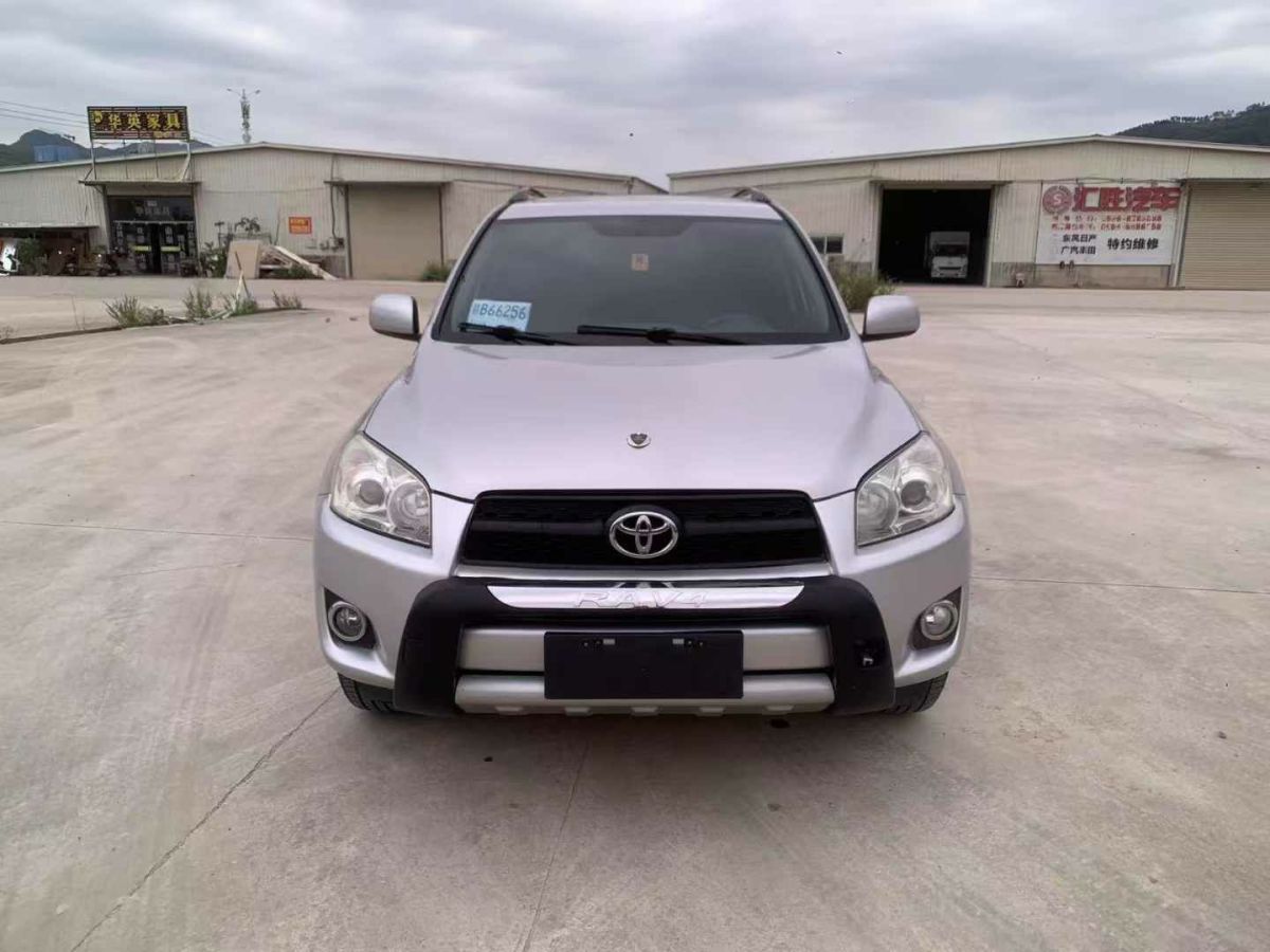 豐田 RAV4 圖片