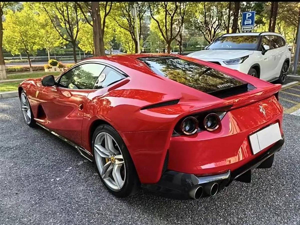 2019年11月法拉利 812 Superfast  2017款 6.5L 標(biāo)準(zhǔn)型