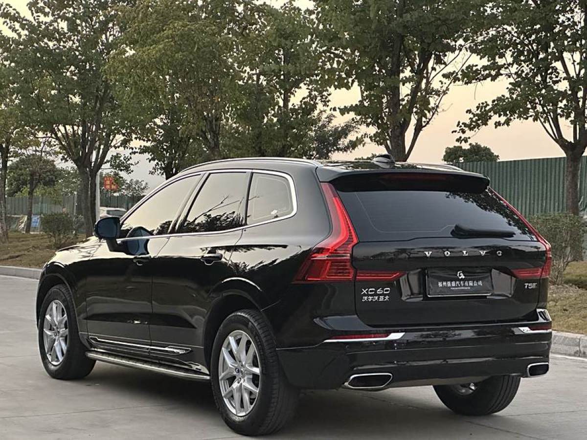 沃爾沃 XC60  2020款 T5 四驅(qū)智逸豪華版圖片