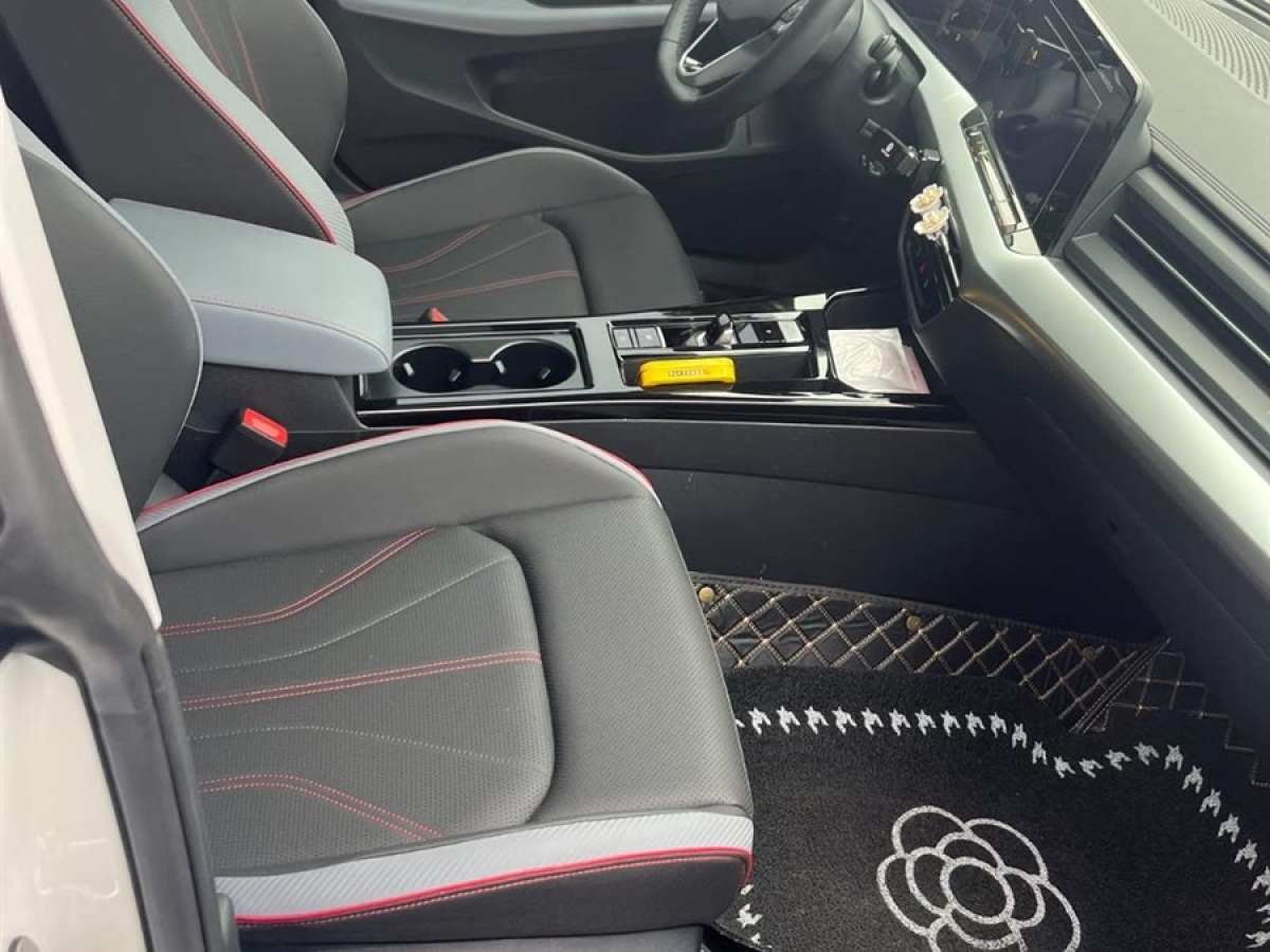 大眾 凌渡  2023款 凌渡L 280TSI DSG熱辣版圖片