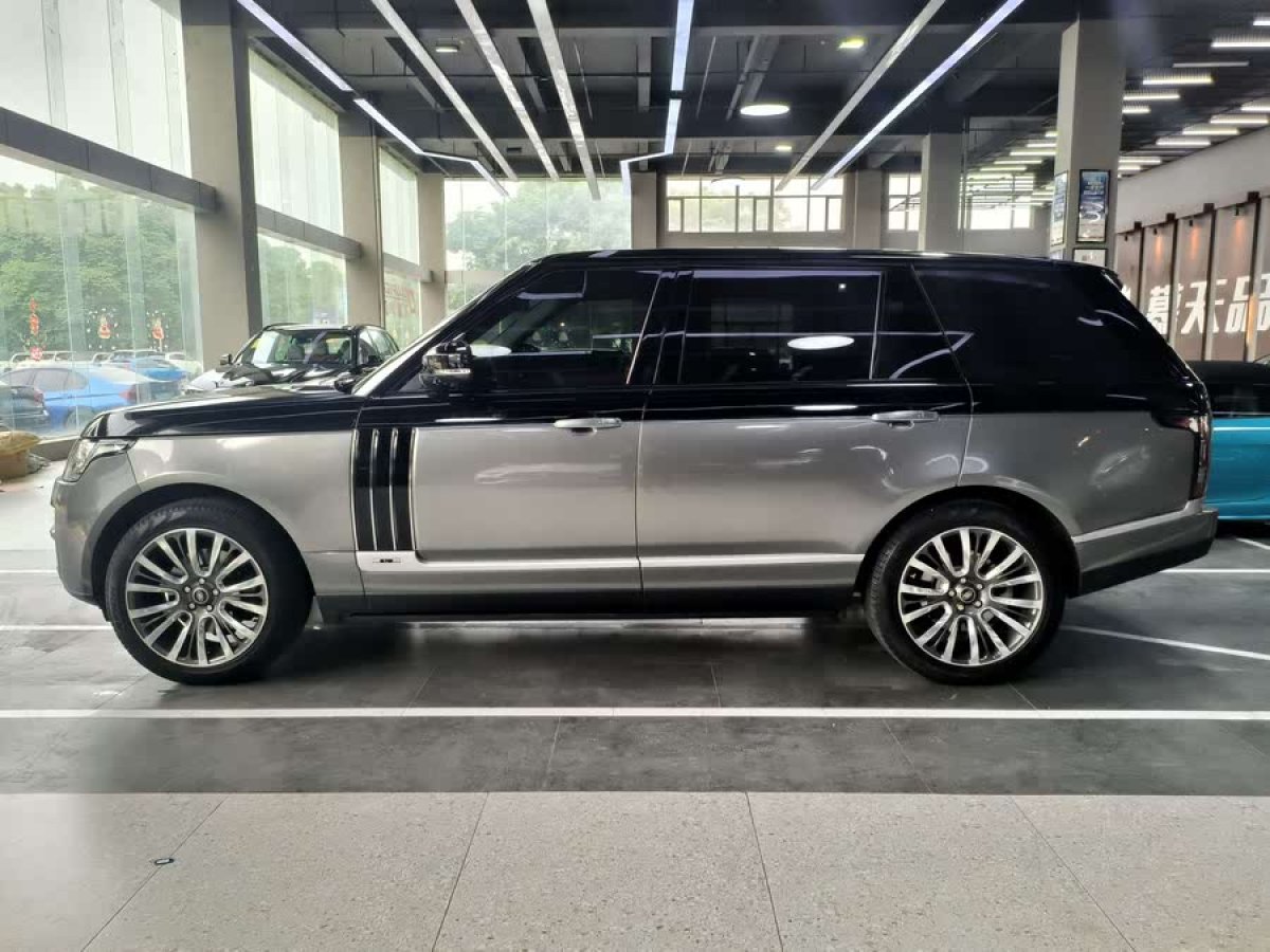 路虎 攬勝  2015款 3.0 V6 SC Vogue SE 創(chuàng)世加長版圖片
