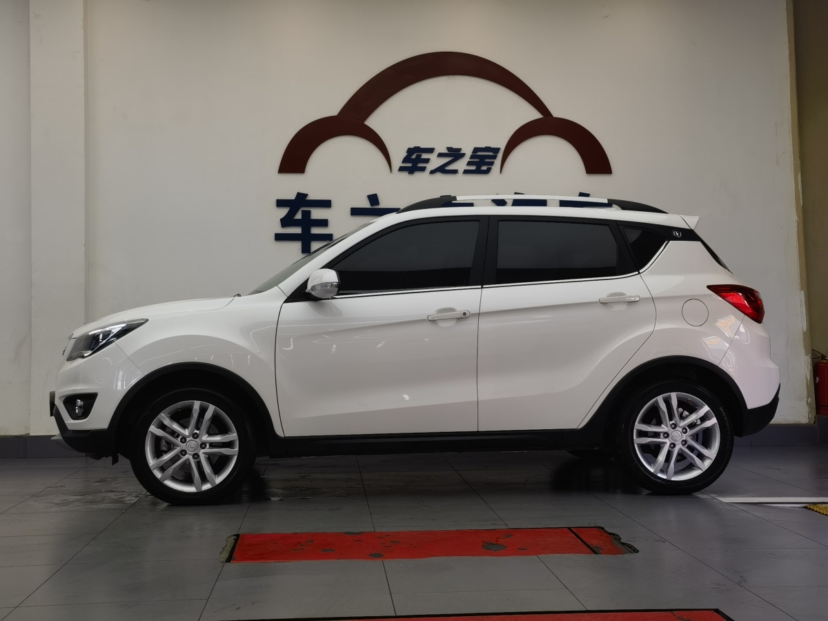 长安 CS35  2017款 1.6L 自动豪华型图片