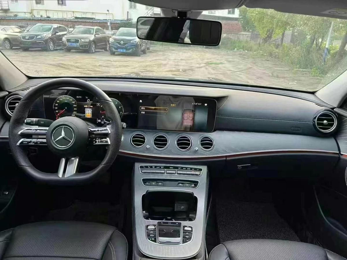 奔馳 奔馳E級(jí)  2022款 E 300 L 豪華型圖片