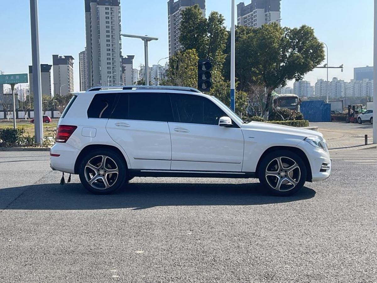 奔馳 奔馳GLK級(jí)  2015款 GLK 300 4MATIC 時(shí)尚型 極致版圖片