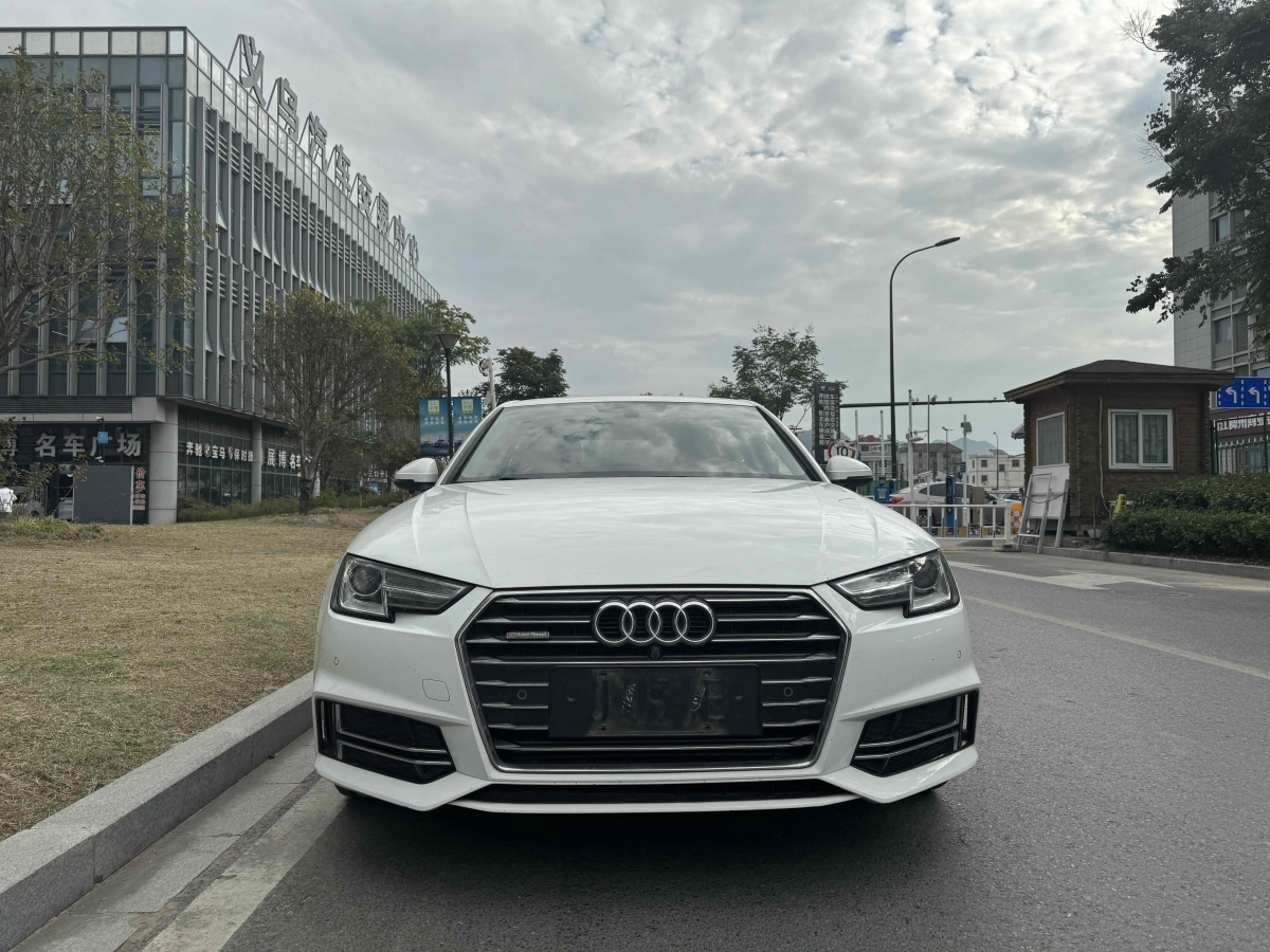 奧迪 奧迪A4L  2019款 40 TFSI 進取型 國V圖片