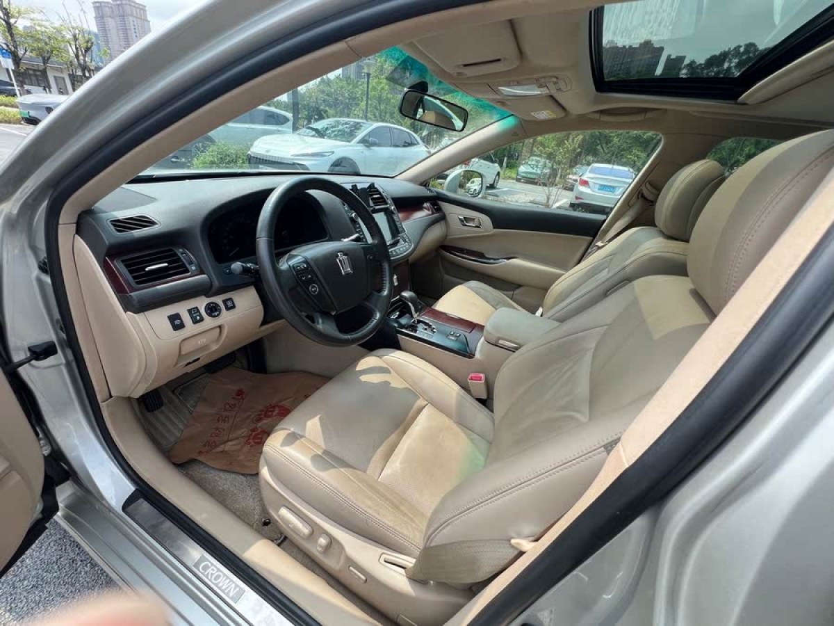 豐田 皇冠  2010款 2.5L Royal 真皮導航版圖片