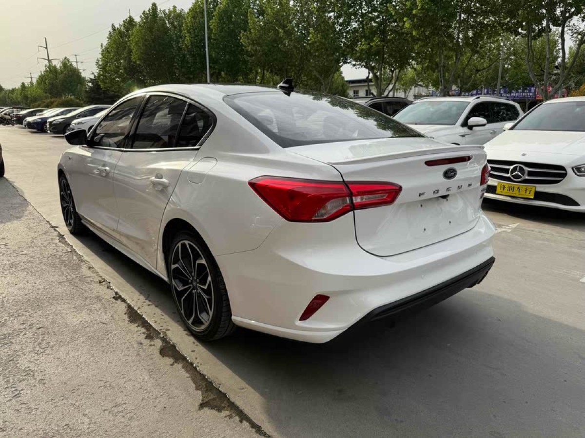 福特 ?？怂? 2020款 三廂 EcoBoost 180 自動ST Line圖片